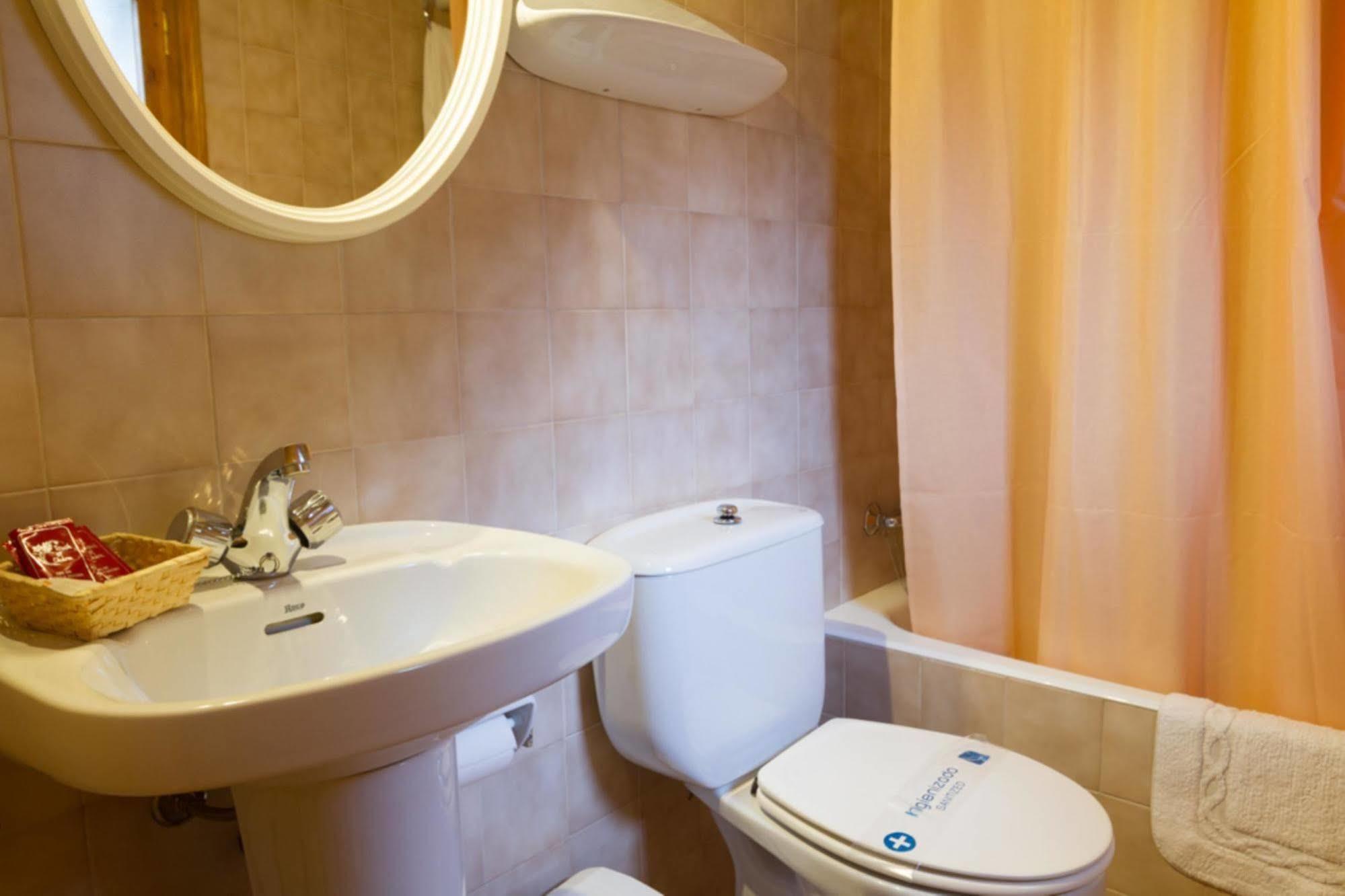 Hostal Aiguamog Salardú Kültér fotó